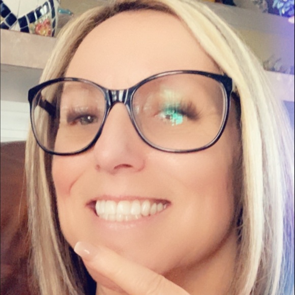 Meet your Posher, Denise - Picture 8 of 16